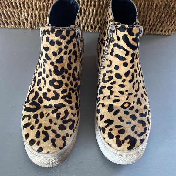 Steve Madden Calf Hair Wedges🌟 - Picture 3 of 4